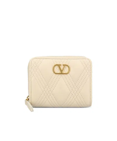 Valentino Garavani Valentino Quiltie 67 Zip-up Wallet In Neutral