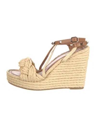 Pre-owned Valentino Garavani Raffia Espadrilles In Neutral