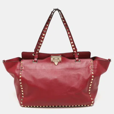 Pre-owned Valentino Garavani Red Leather Medium Rockstud Trapeze Tote