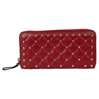 Pre-owned Valentino Garavani Valentino Red Leather Rockstud Spike Continental Zip Wallet