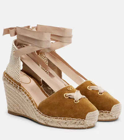 Valentino Garavani Resort Suede Espadrille Wedges In Brown