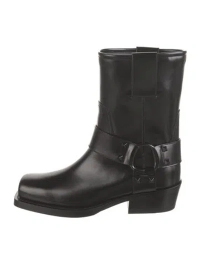 Pre-owned Valentino Garavani Rockmance Accents Leather Moto Boots W/ Tags In Black