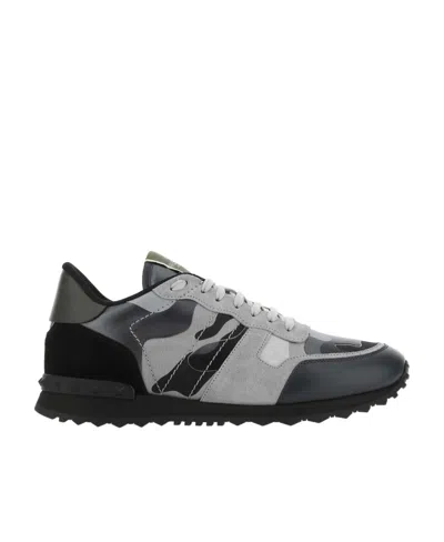 Valentino Garavani Rockrunner Low-top Sneakers In Black