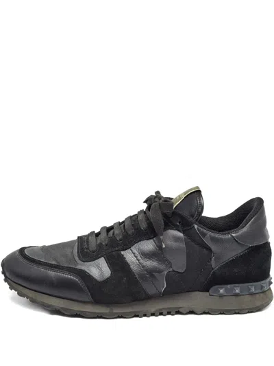 Pre-owned Valentino Garavani Rockrunner Sneakers In Black