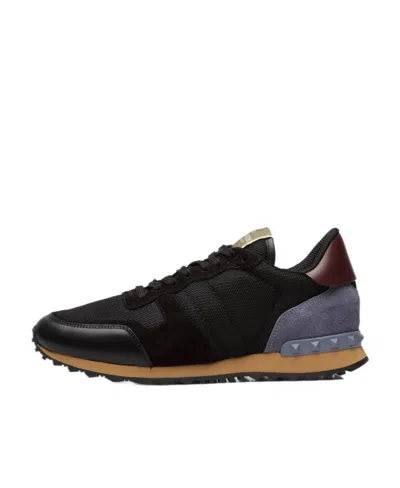 Valentino Garavani Rockrunner Sneakers In Black