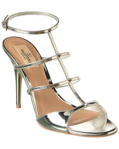 Valentino Garavani Valentino Rockstud 100 Leather Sandal In Silver