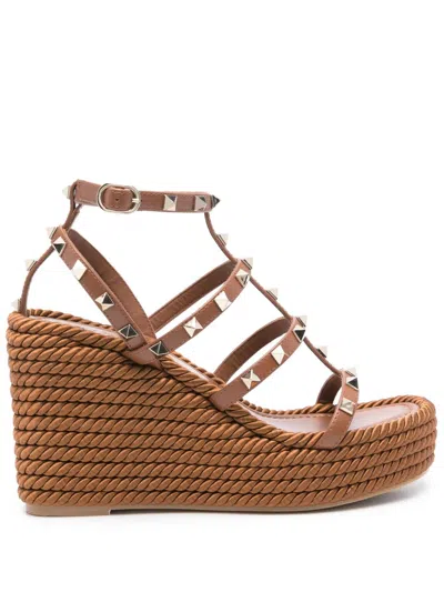 Valentino Garavani Sandals With Woven Wedge Heel And Studded Straps In Brown