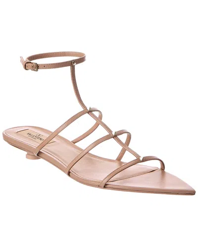 Valentino Garavani Valentino Rockstud 20 Leather Pump In Neutral