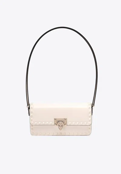 Valentino Garavani Rockstud 23 East-west Shoulder Bag In Ivory