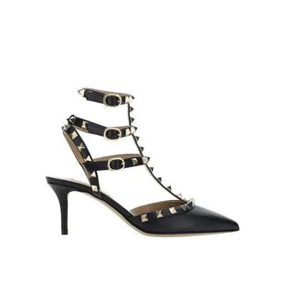 Valentino Garavani Rockstud Pumps In Black