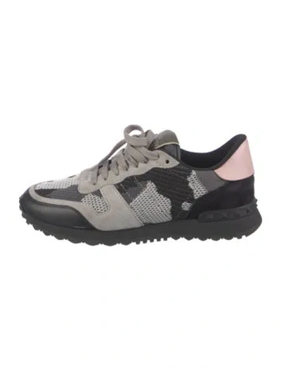 Pre-owned Valentino Garavani Rockstud Accents Camouflage Print Athletic Sneakers In Grey