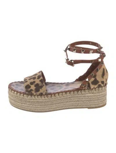 Pre-owned Valentino Garavani Rockstud Accents Canvas Espadrilles In Neutral