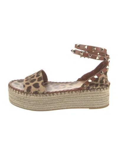 Pre-owned Valentino Garavani Rockstud Accents Canvas Espadrilles In Neutral
