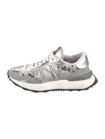Pre-owned Valentino Garavani Rockstud Accents Lace Athletic Sneakers