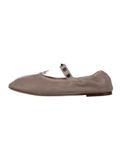 Pre-owned Valentino Garavani Rockstud Accents Leather Ballet Flats In Neutrals