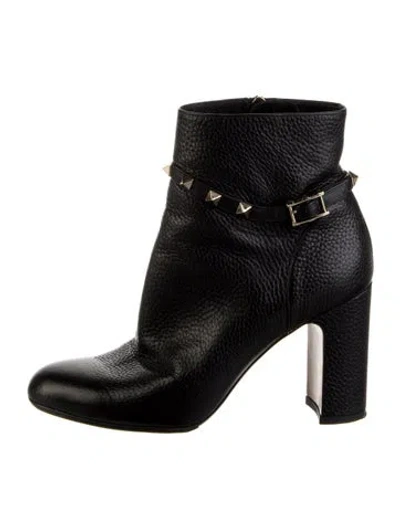 Pre-owned Valentino Garavani Rockstud Accents Leather Boots In Black