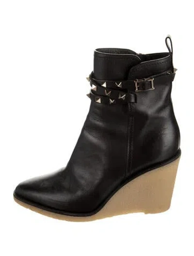 Pre-owned Valentino Garavani Rockstud Accents Leather Boots In Black