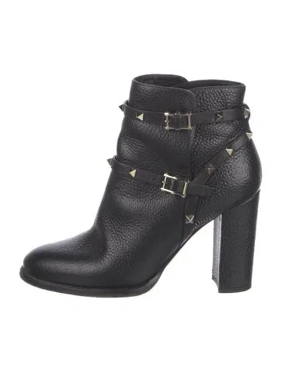 Pre-owned Valentino Garavani Rockstud Accents Leather Boots In Black