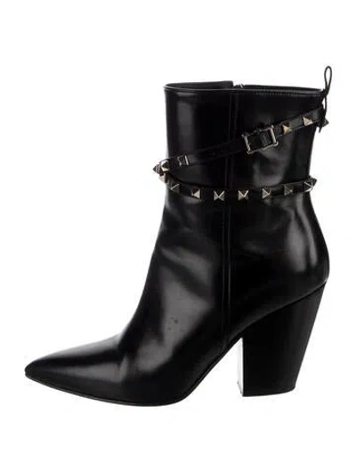 Pre-owned Valentino Garavani Rockstud Accents Leather Boots In Black