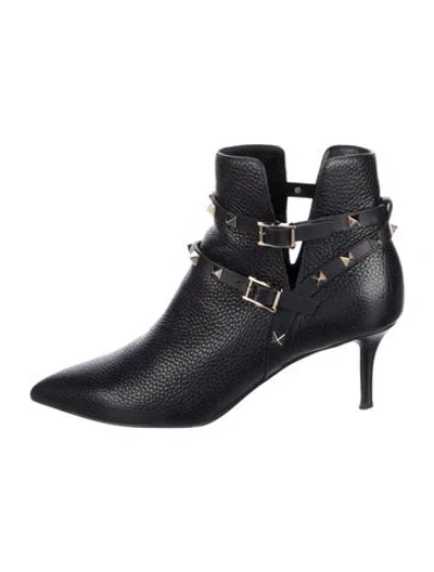 Pre-owned Valentino Garavani Rockstud Accents Leather Boots In Black