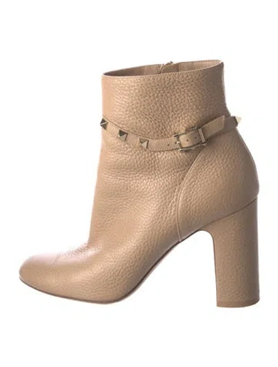 Pre-owned Valentino Garavani Rockstud Accents Leather Boots In Neutral