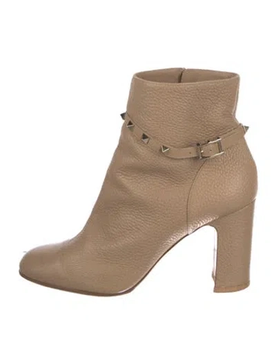 Pre-owned Valentino Garavani Rockstud Accents Leather Boots In Neutral