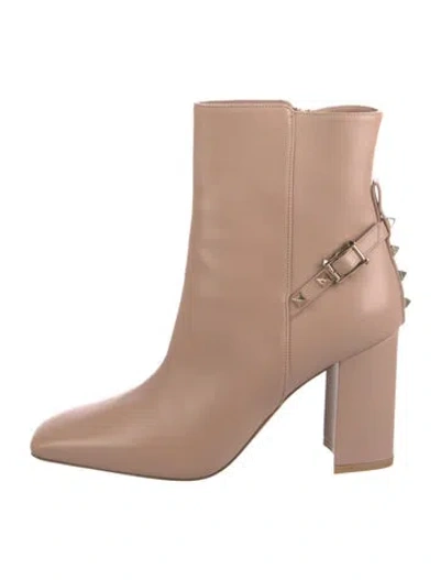 Pre-owned Valentino Garavani Rockstud Accents Leather Boots In Neutrals