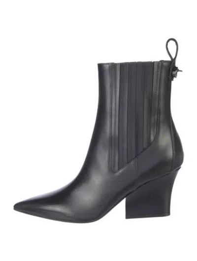 Pre-owned Valentino Garavani Rockstud Accents Leather Chelsea Boots In Black