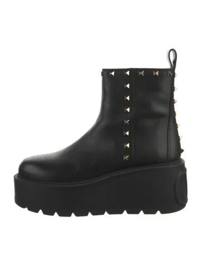Pre-owned Valentino Garavani Rockstud Accents Leather Chelsea Boots In Black