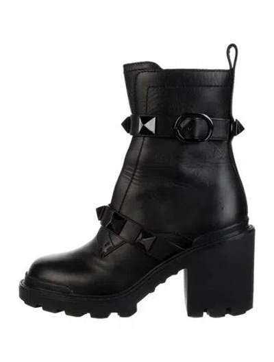 Pre-owned Valentino Garavani Rockstud Accents Leather Combat Boots In Black