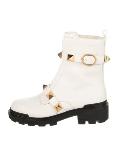 Pre-owned Valentino Garavani Rockstud Accents Leather Combat Boots In Neutral