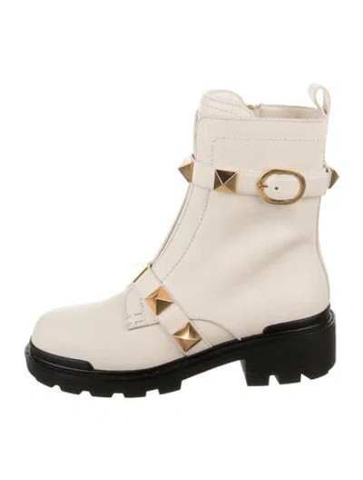 Pre-owned Valentino Garavani Rockstud Accents Leather Combat Boots In Neutrals