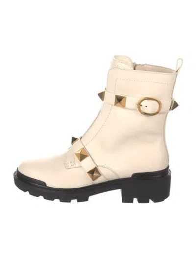 Pre-owned Valentino Garavani Rockstud Accents Leather Combat Boots In Neutrals
