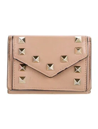Pre-owned Valentino Garavani Rockstud Accents Leather Compact Wallet In Neutral