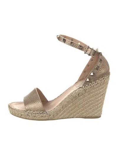 Pre-owned Valentino Garavani Rockstud Accents Leather Espadrilles