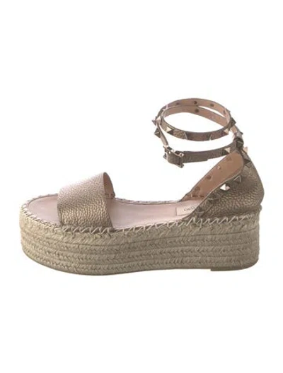Pre-owned Valentino Garavani Rockstud Accents Leather Espadrilles