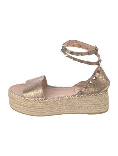 Pre-owned Valentino Garavani Rockstud Accents Leather Espadrilles
