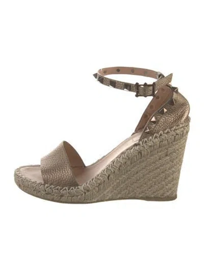 Pre-owned Valentino Garavani Rockstud Accents Leather Espadrilles