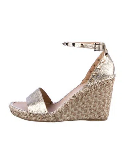 Pre-owned Valentino Garavani Rockstud Accents Leather Espadrilles