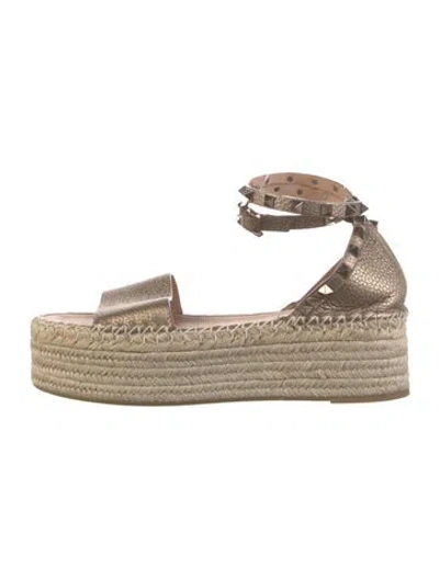 Pre-owned Valentino Garavani Rockstud Accents Leather Espadrilles