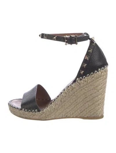 Pre-owned Valentino Garavani Rockstud Accents Leather Espadrilles In Black