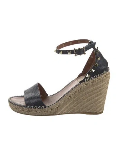 Pre-owned Valentino Garavani Rockstud Accents Leather Espadrilles In Black