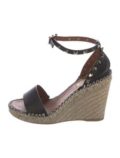 Pre-owned Valentino Garavani Rockstud Accents Leather Espadrilles In Black