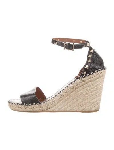 Pre-owned Valentino Garavani Rockstud Accents Leather Espadrilles In Black