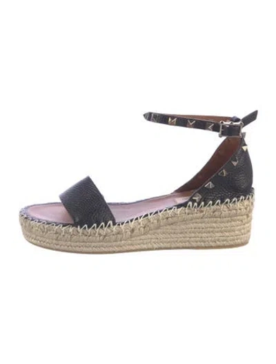 Pre-owned Valentino Garavani Rockstud Accents Leather Espadrilles In Black