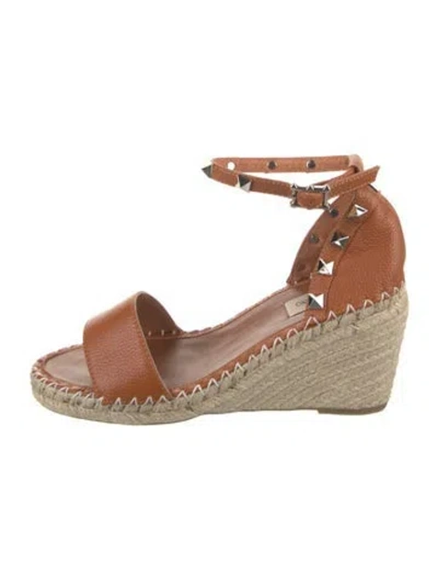 Pre-owned Valentino Garavani Rockstud Accents Leather Espadrilles In Brown