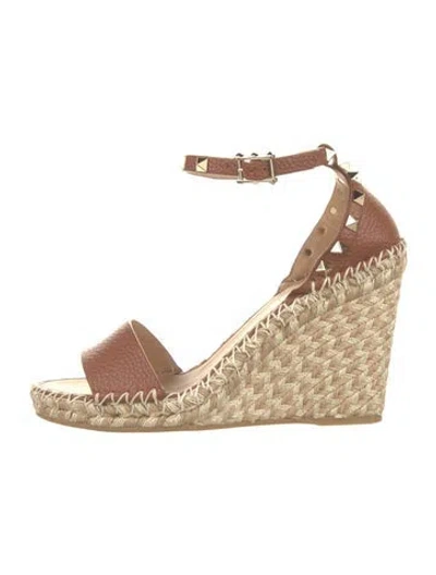 Pre-owned Valentino Garavani Rockstud Accents Leather Espadrilles In Brown