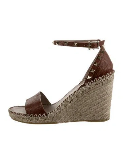 Pre-owned Valentino Garavani Rockstud Accents Leather Espadrilles In Brown