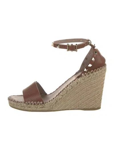Pre-owned Valentino Garavani Rockstud Accents Leather Espadrilles In Brown