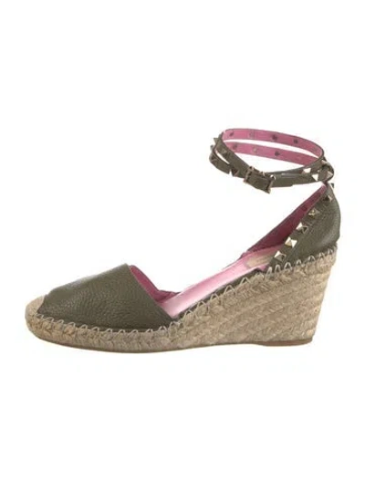 Pre-owned Valentino Garavani Rockstud Accents Leather Espadrilles In Green